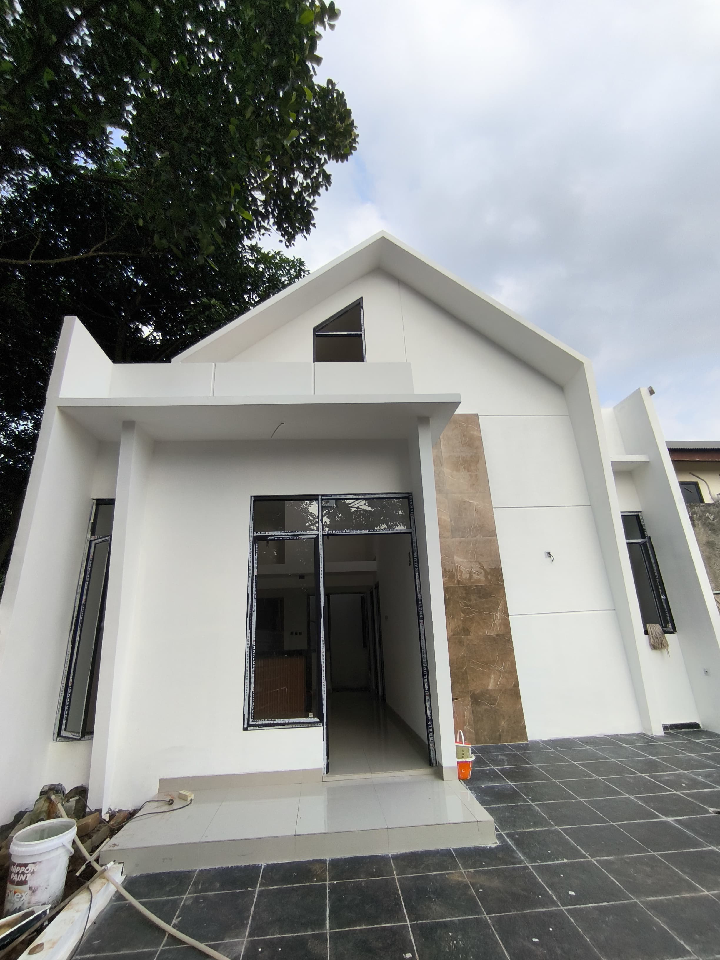 Rumah 2 Lantai Coba Aja